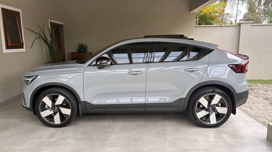 VOLVO C40 P8 RECHARGE TWIN ELECTRIC ULTIMATE AWD